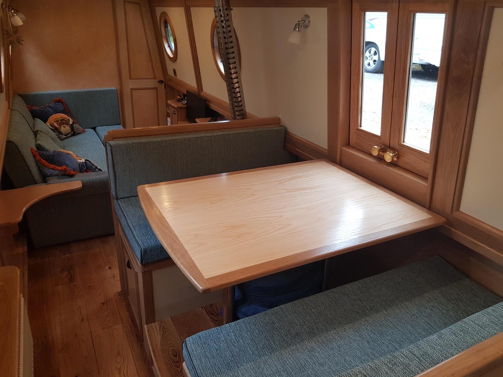 Aqua Duck raised dinette
