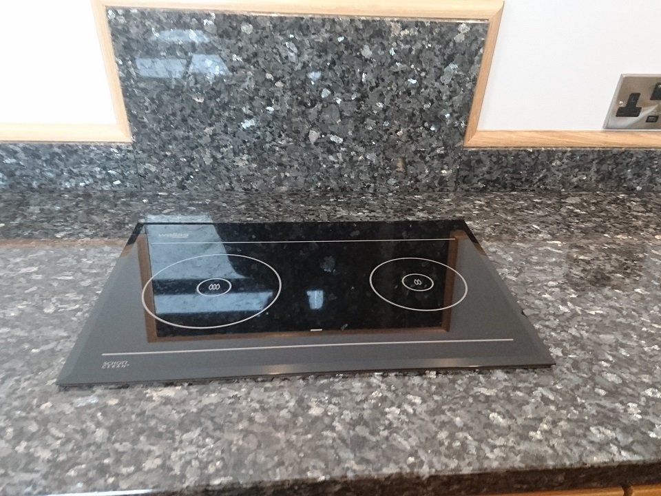 Blue Pearl  induction hob