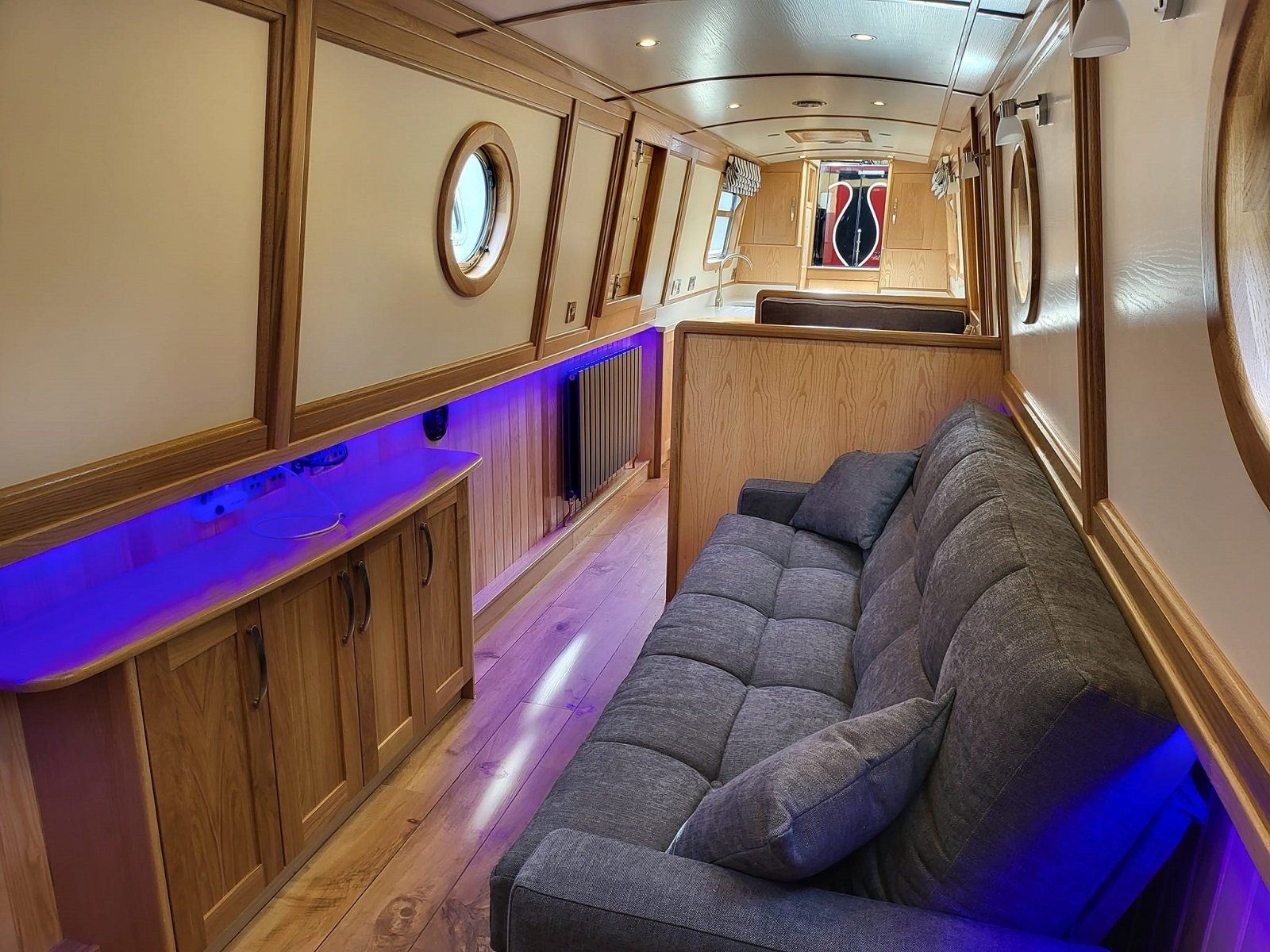 Curiosity mood lighting