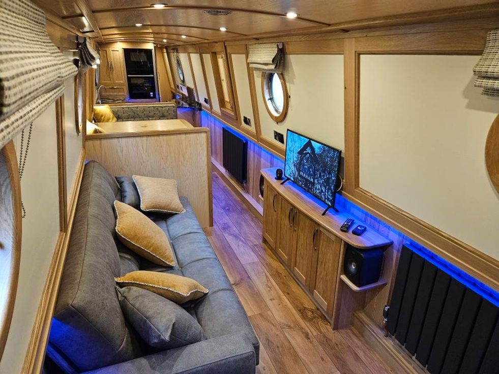 Daisy open plan interior