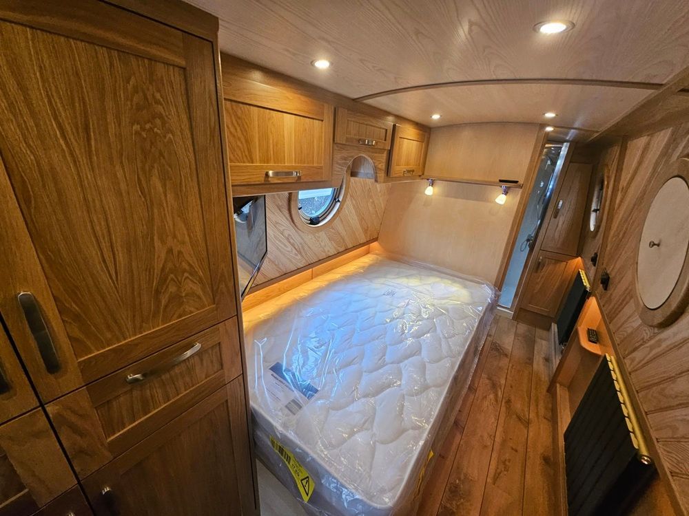 Dona Ferens master bedroom