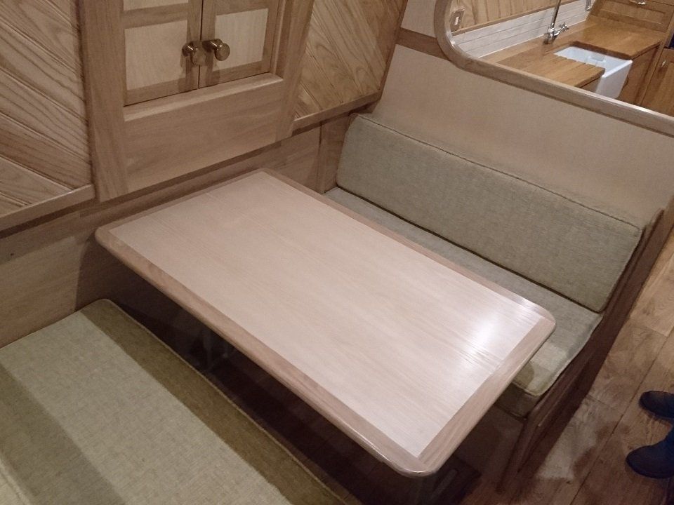 Elizabeth Anne dinette table