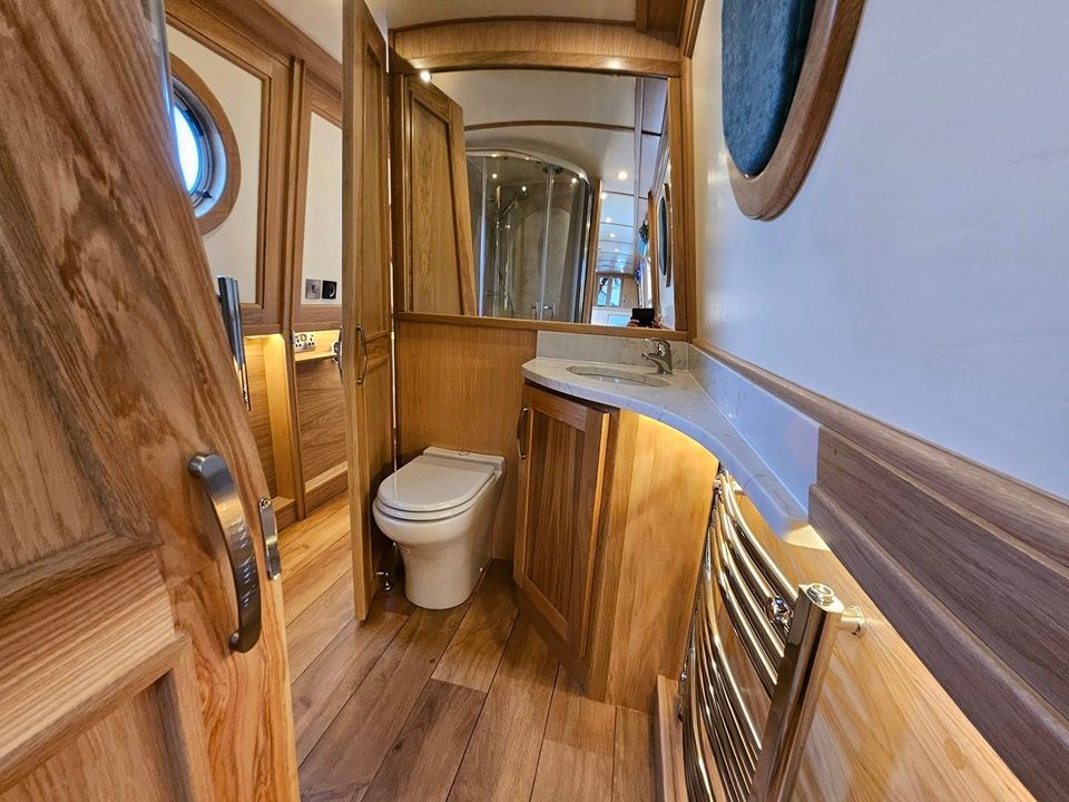 Maria walk though bathroom