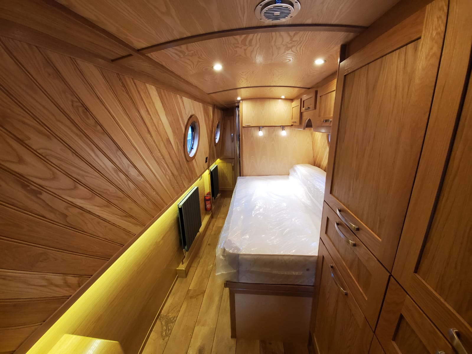 Napoli bedroom through view