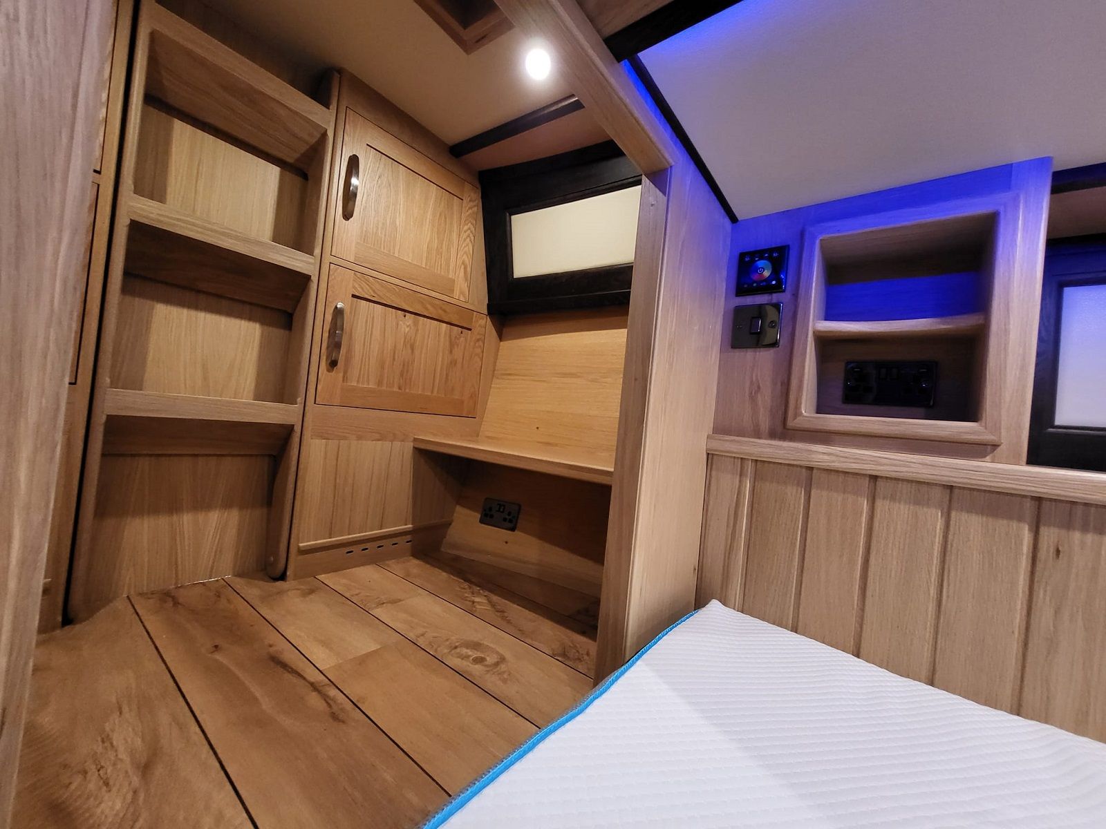 Reginald forward cabin layout