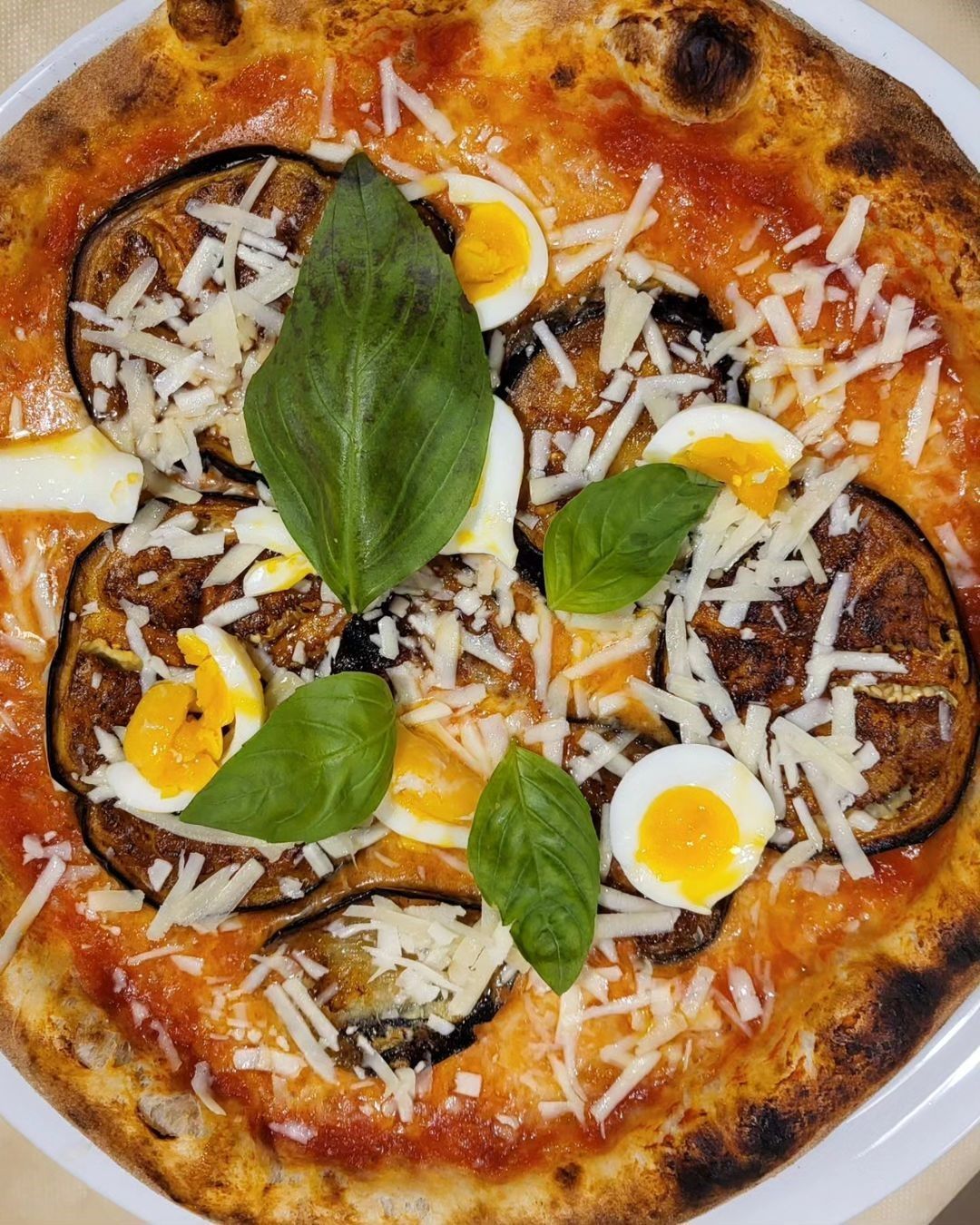 pizza melanzane e uova