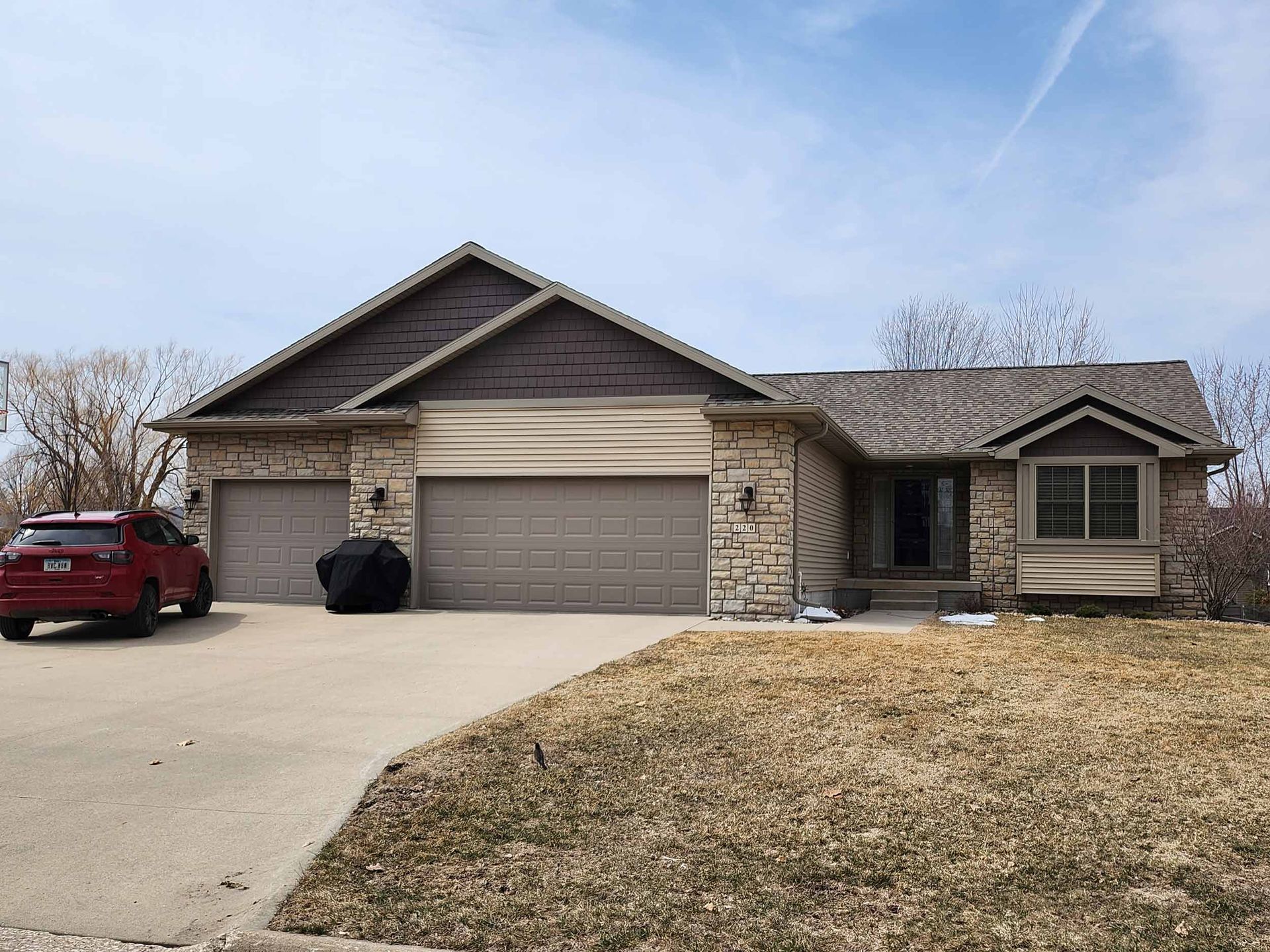 Wood Roof Shingles — Ogden, IA — Pritchard Roofing & Construction