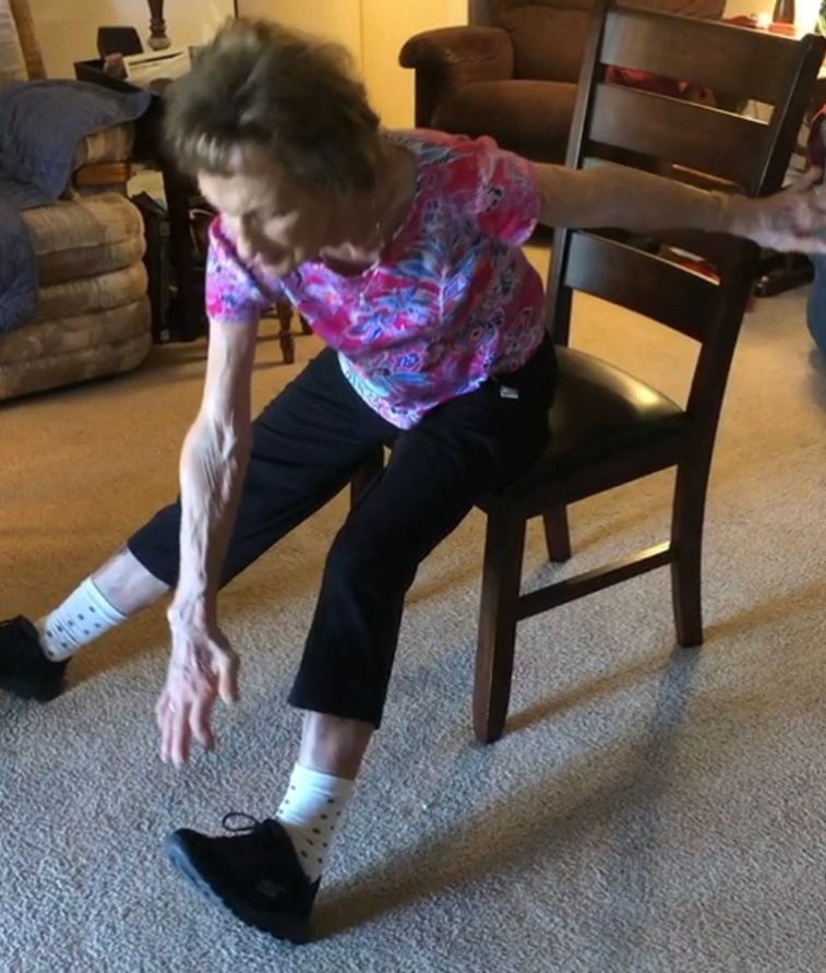 Barbara - Seated Cross Reach