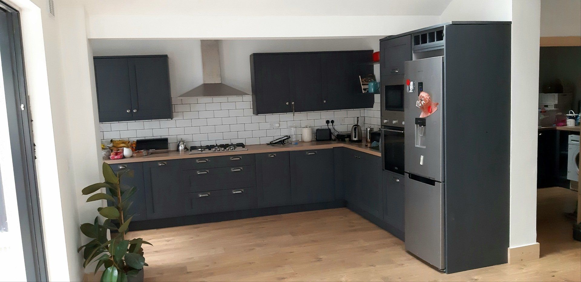 graphite shaker kitchen
