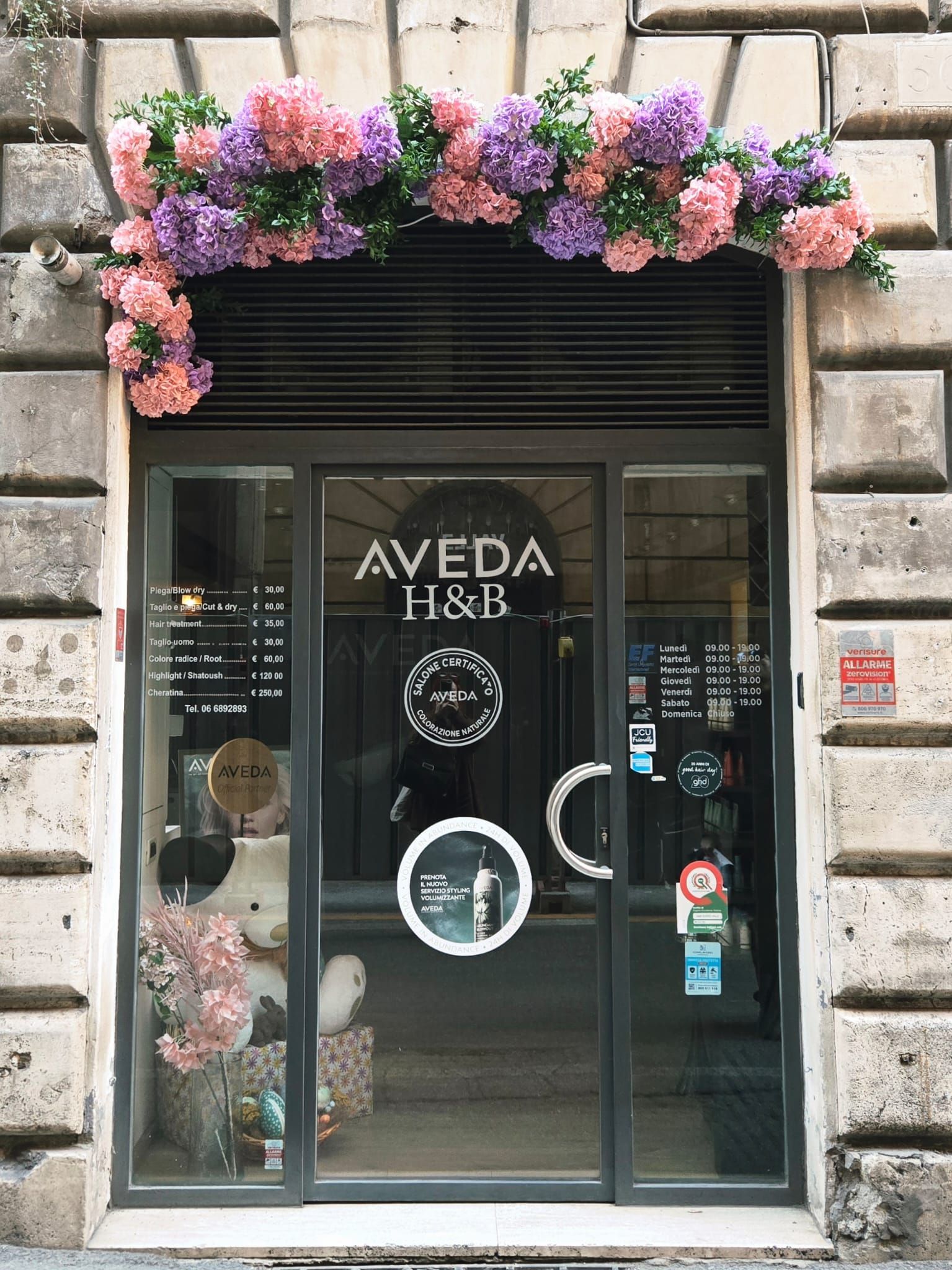 Aveda H & B teatro valle