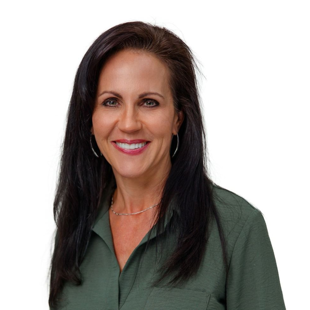 Alesha Davenport Headshot