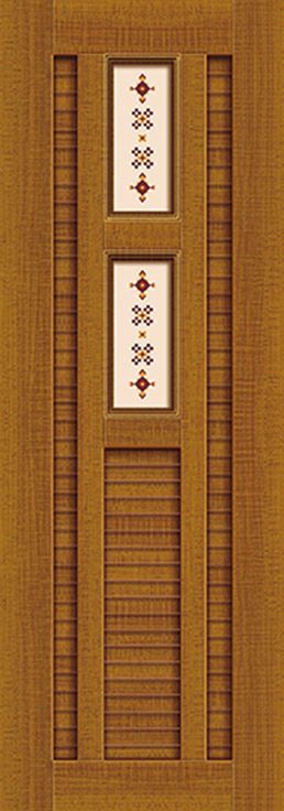 一扇帶有設計的木門的特寫