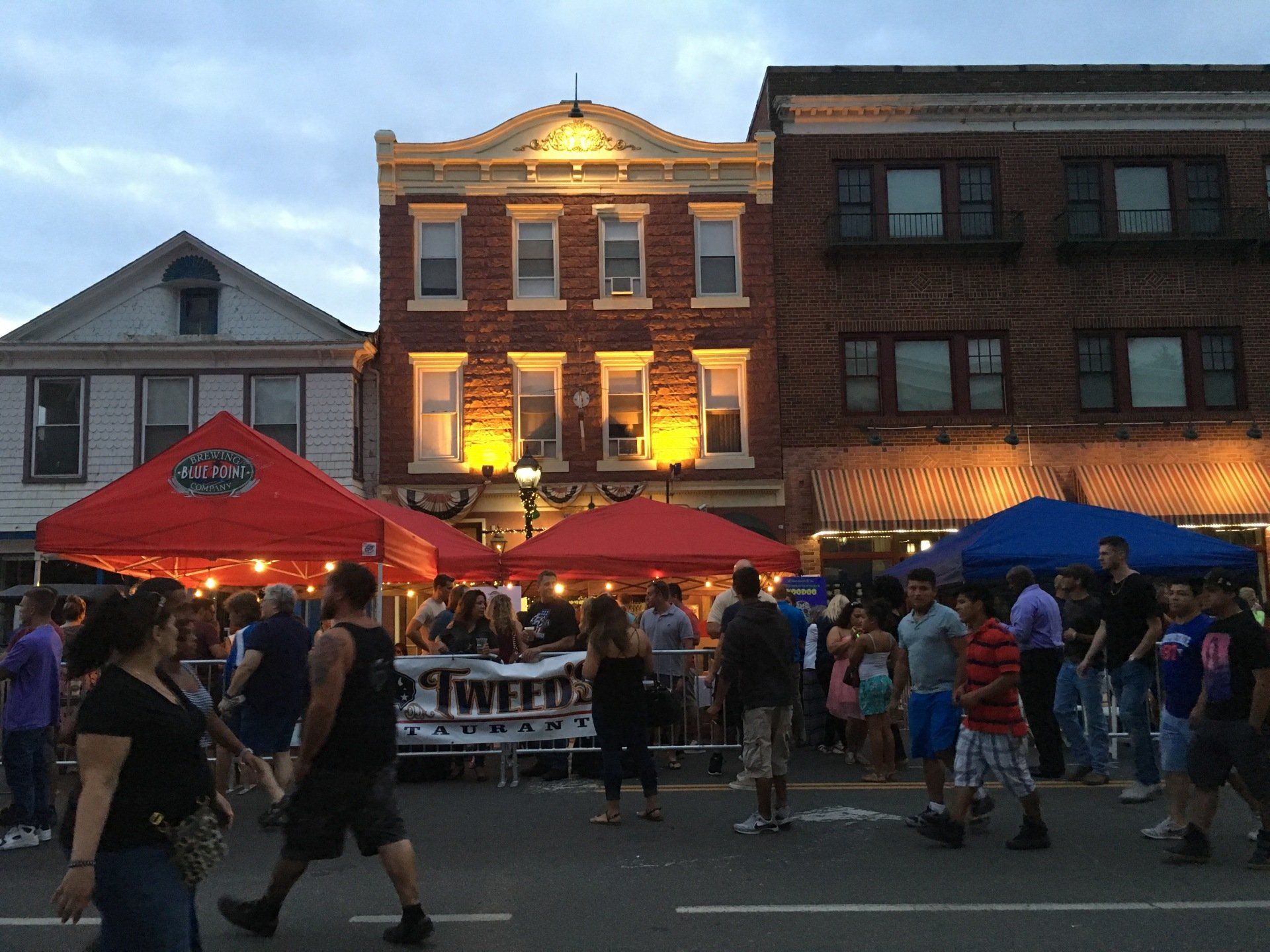 Tweed’s Alive on 25