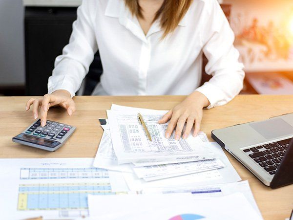 Accountant Computing Expenses | Evansville, IN | Bittner Tax Service, LLC