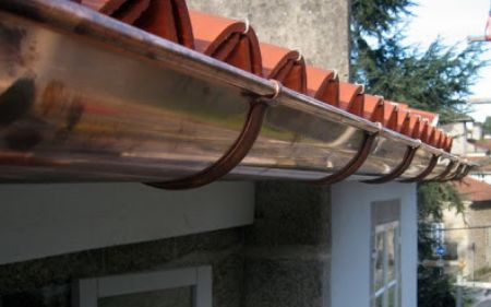 instalación de canalones en vivienda unifamiliar en tarragona