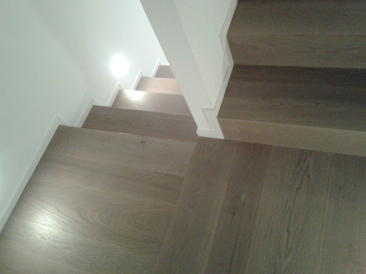 vista dall'alto scala in legno