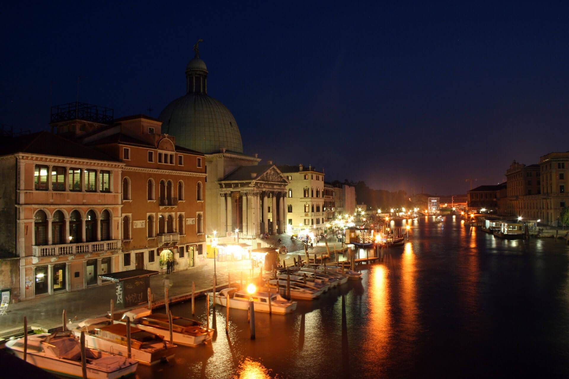 Venice hotel on the Canal Grande | Hotel Antiche Figure Official Site