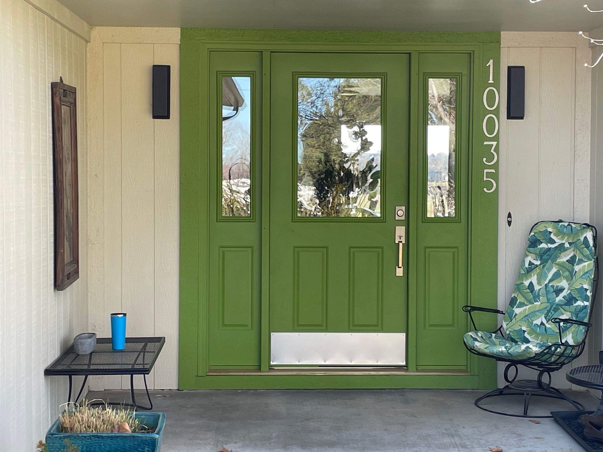 Should You Refinish or Replace Your Front Door?