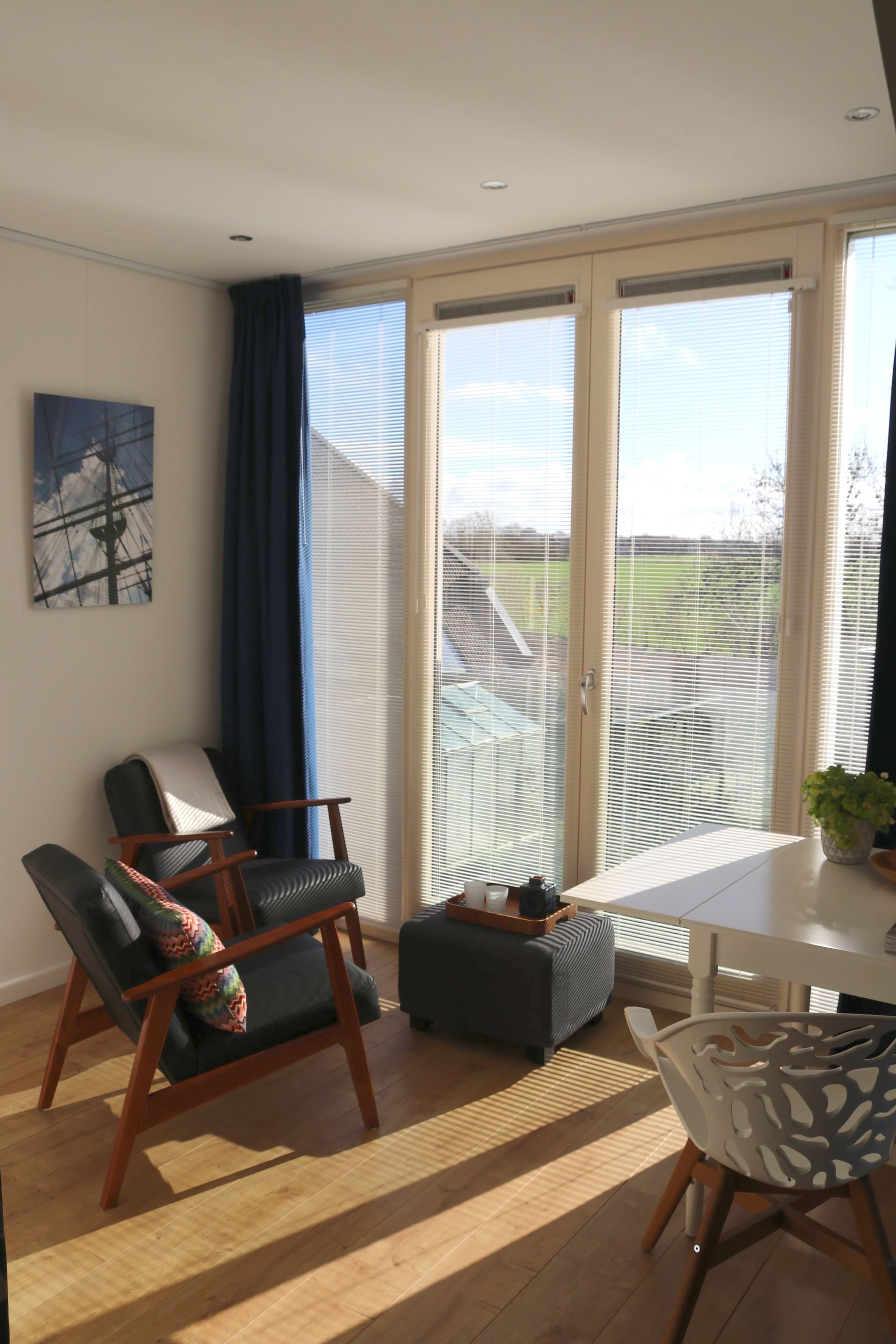 zithoek met openslaande deuren