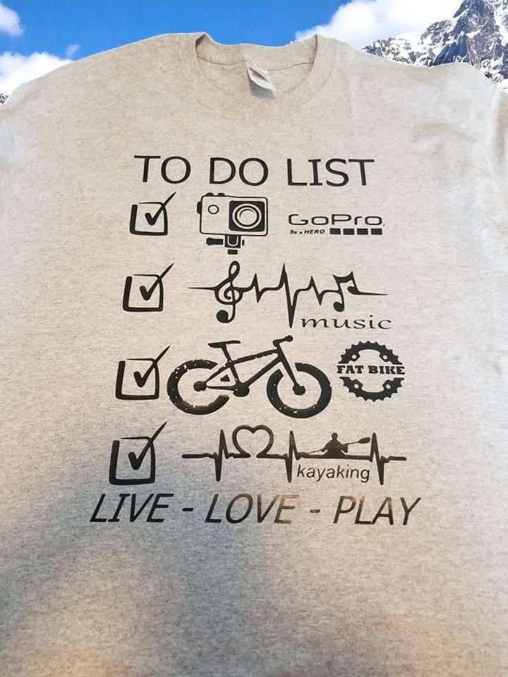 A t-shirt that says to do list live love play