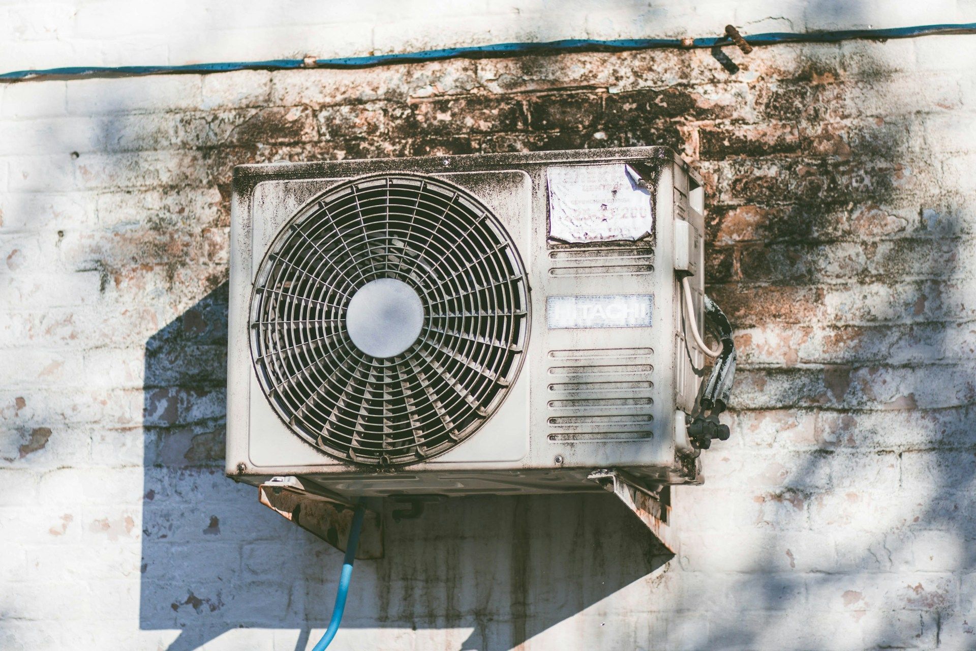 An air conditioning unit in need of 24/7 AC repair in Holiday, FL