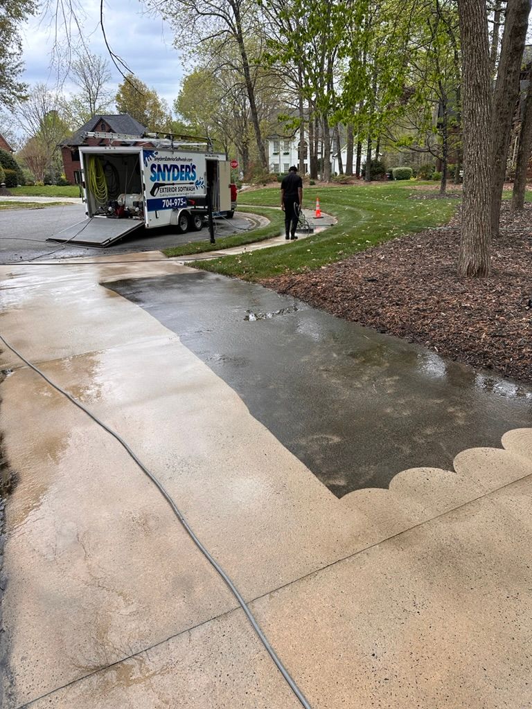 Our service | Snyders Carpet Tile Softwash Cleaning