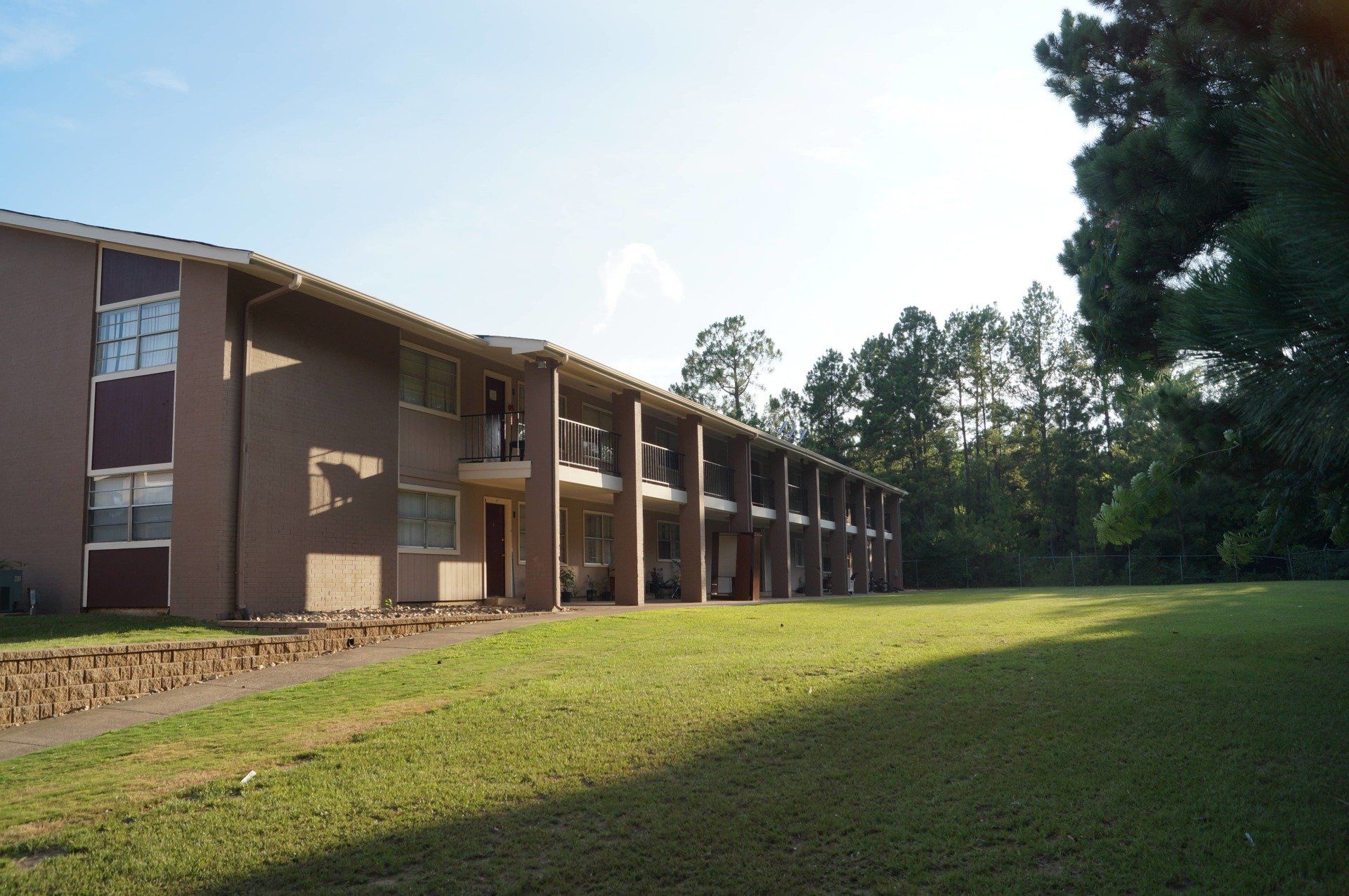 Oxford Pointe Apartments