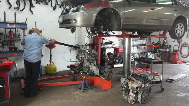 AUTO REPAIR