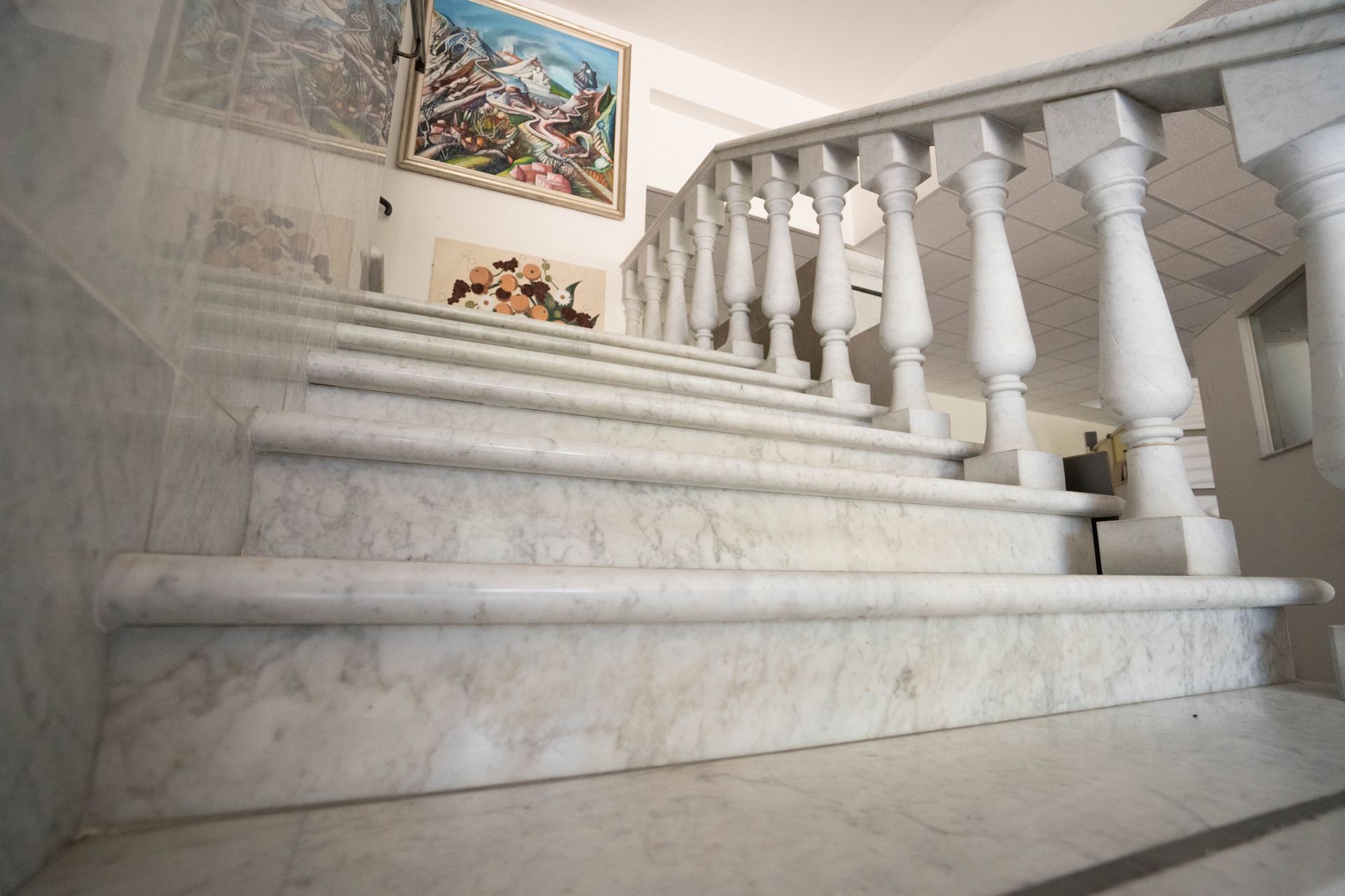 scale in marmo per interni