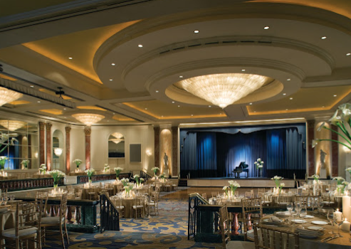 Luxury balloon bouquet delivery for a birthday dinner at Beverly Wilshire Beverly Hills