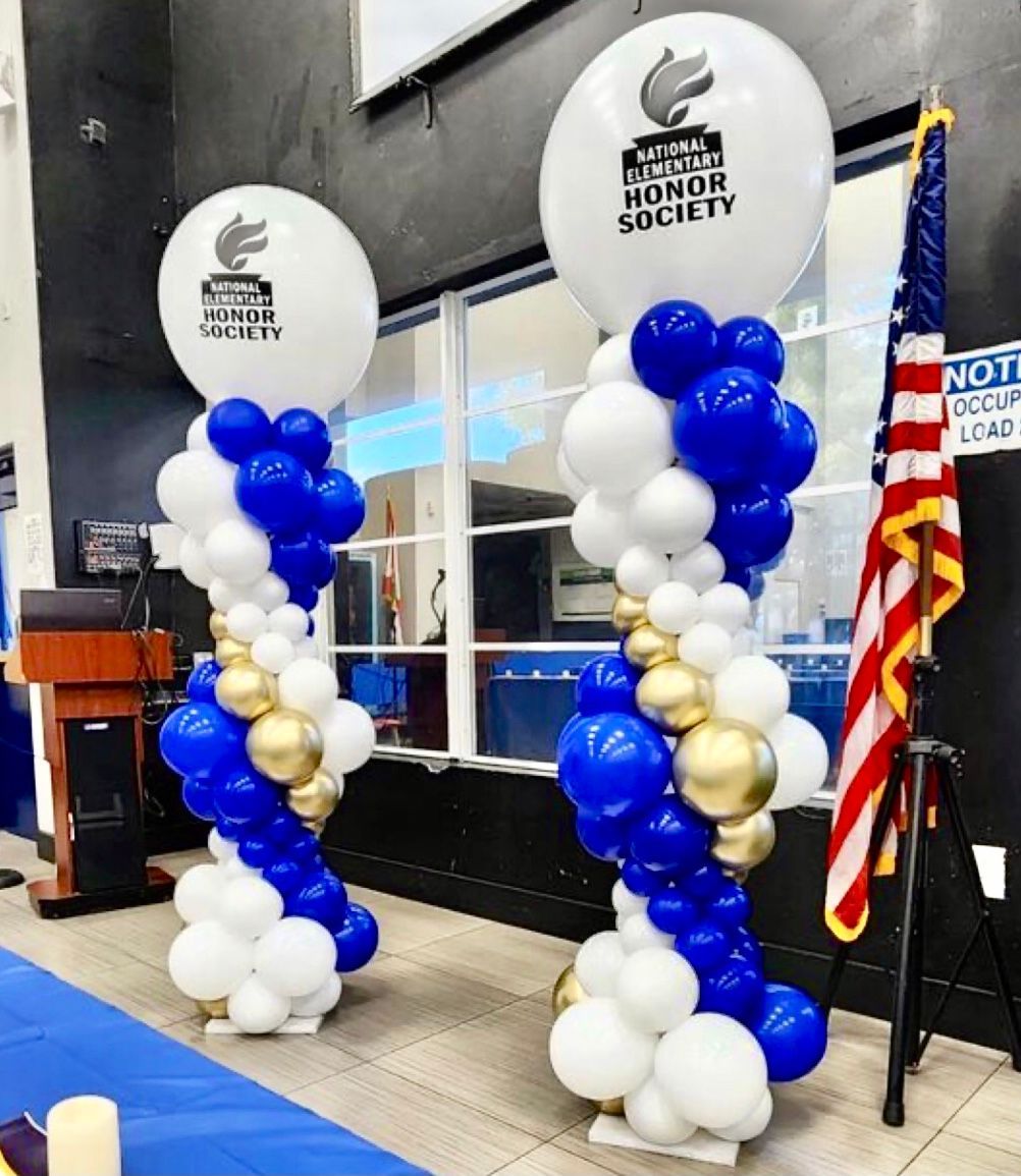 Branded balloon wall backdrop for corporate event in Los Angeles