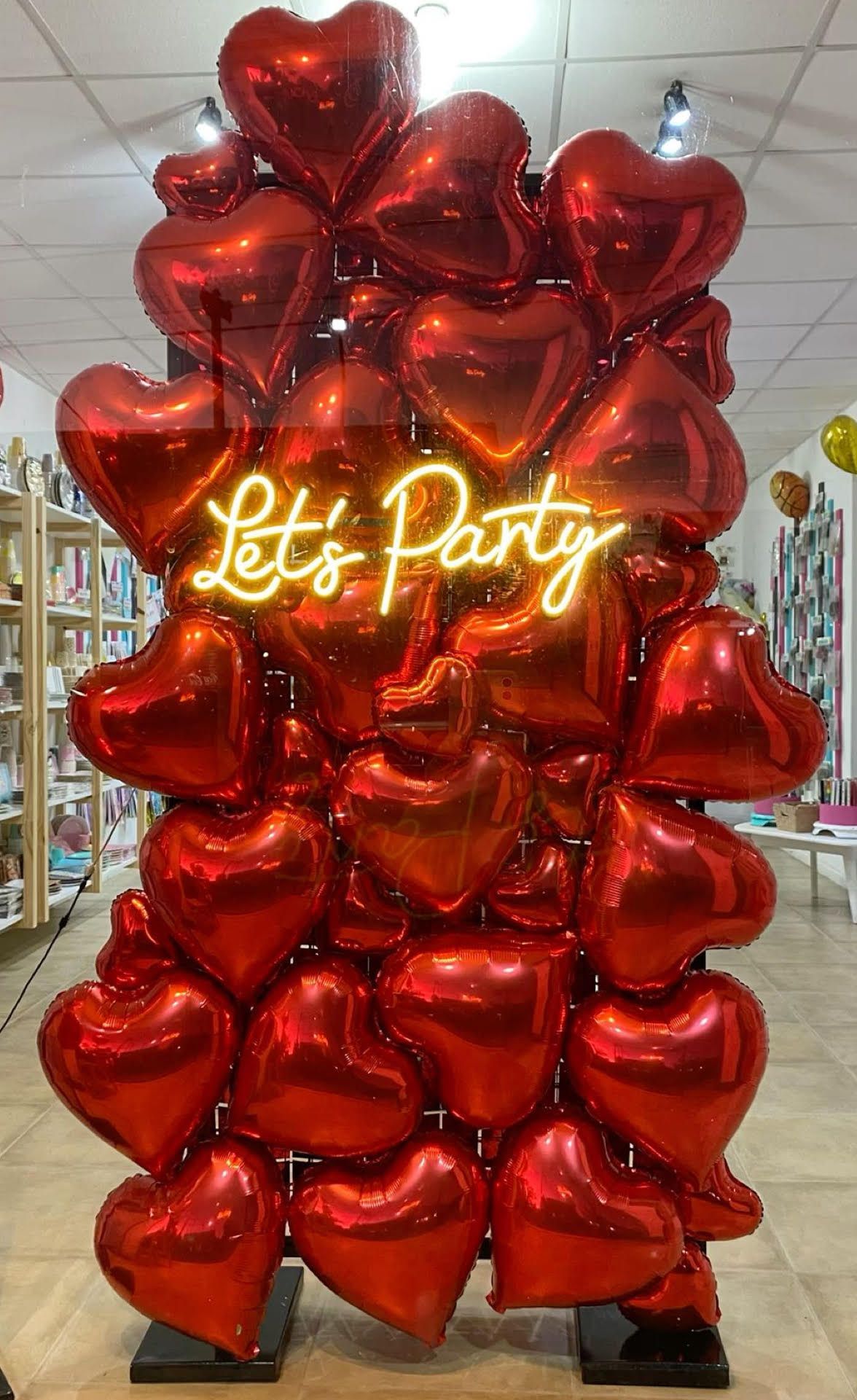 Mylar foil Balloon Heart wall with LED light display photo wall for Valetine's Day. red