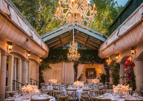 Luxury balloon bouquet delivery for a birthday dinner at Il Cielo Beverly Hills