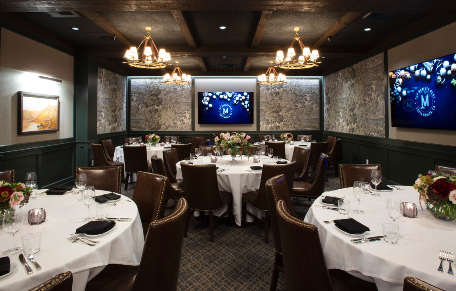 Meat On Ocean offers customizable private dining options for social events, corporate meetings, birthday parties, anniversary celebrations, wedding parties