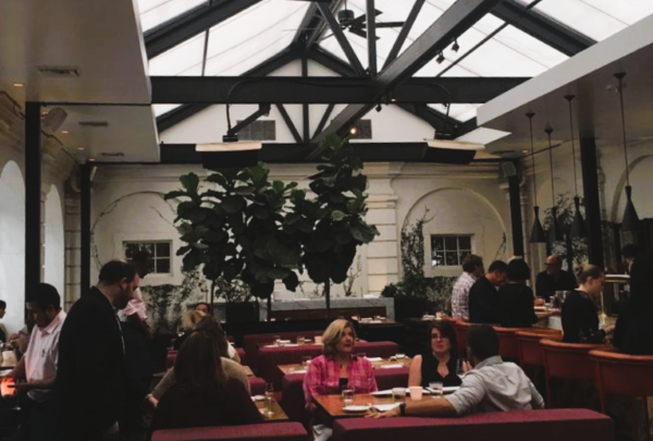 Mother’s Day balloon delivery in Downtown Los Angeles near Redbird with luxury custom balloons by Balloon Concierge for elegant brunch and celebration décor in LA.