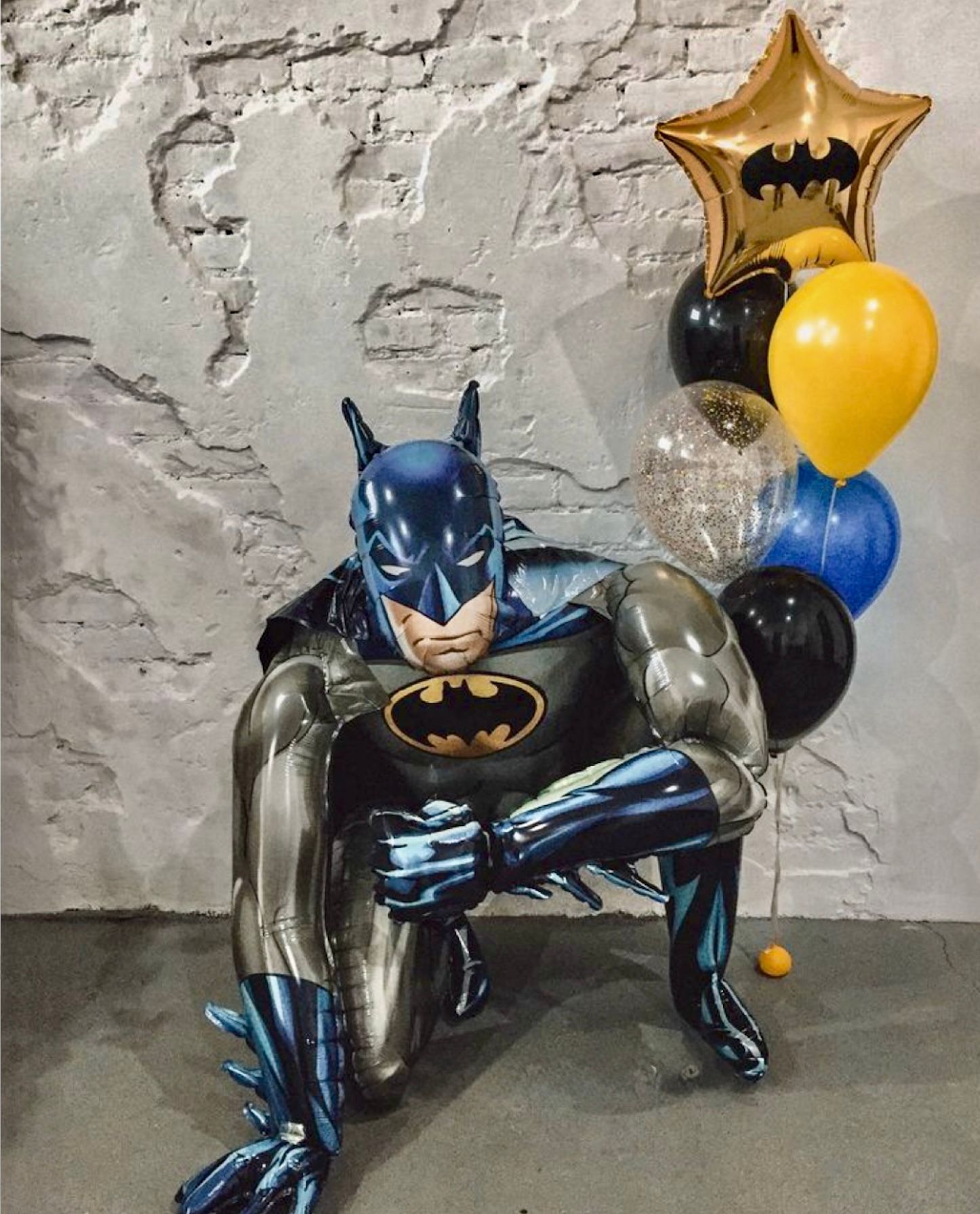 Kids birthday balloon decorations Los Angeles — colorful themed party setup — Balloon Concierge