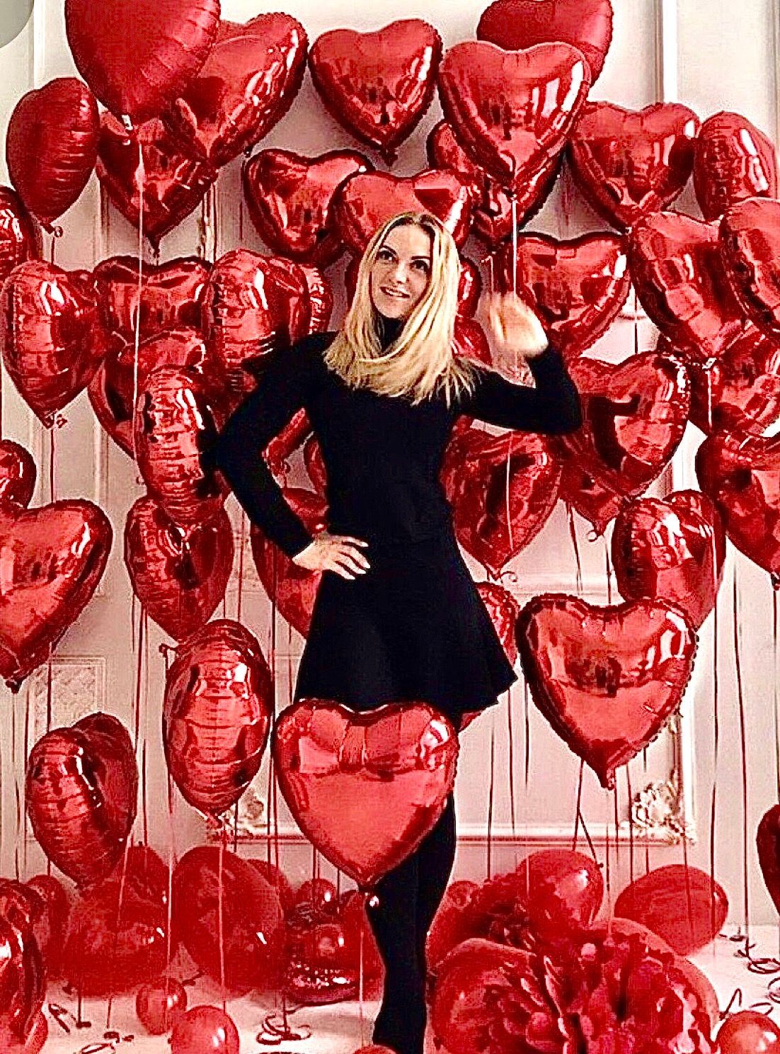 Red single Valentine's Day Heart Balloons delivery Los Angeles