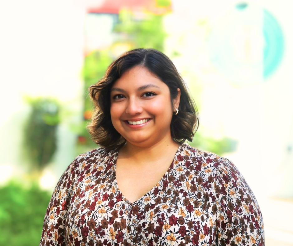 alexis lara headshot