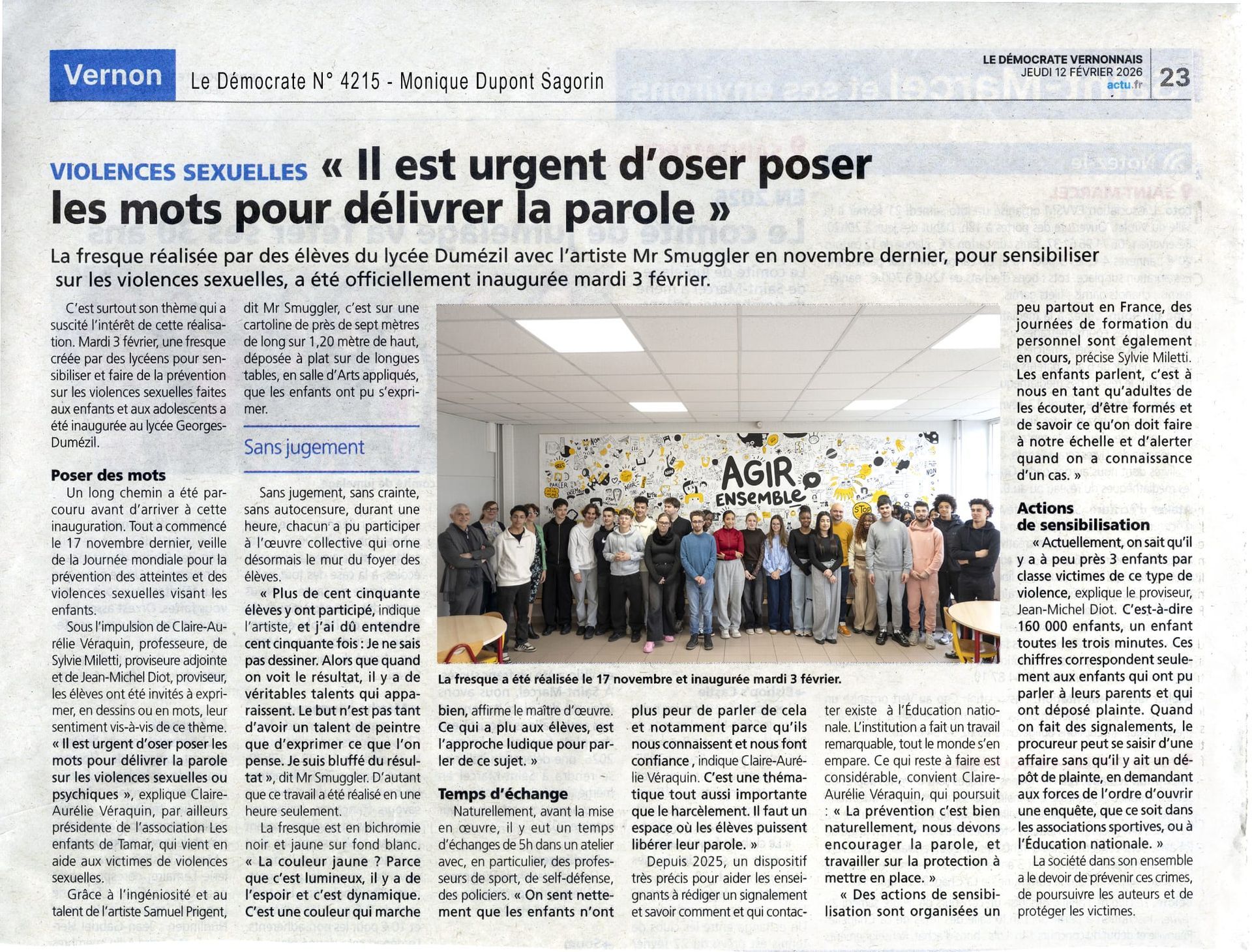 Titre d'un article de journal : « Il est urgent d'oser prendre la parole », accompagné d'une photo de groupe de personnes.