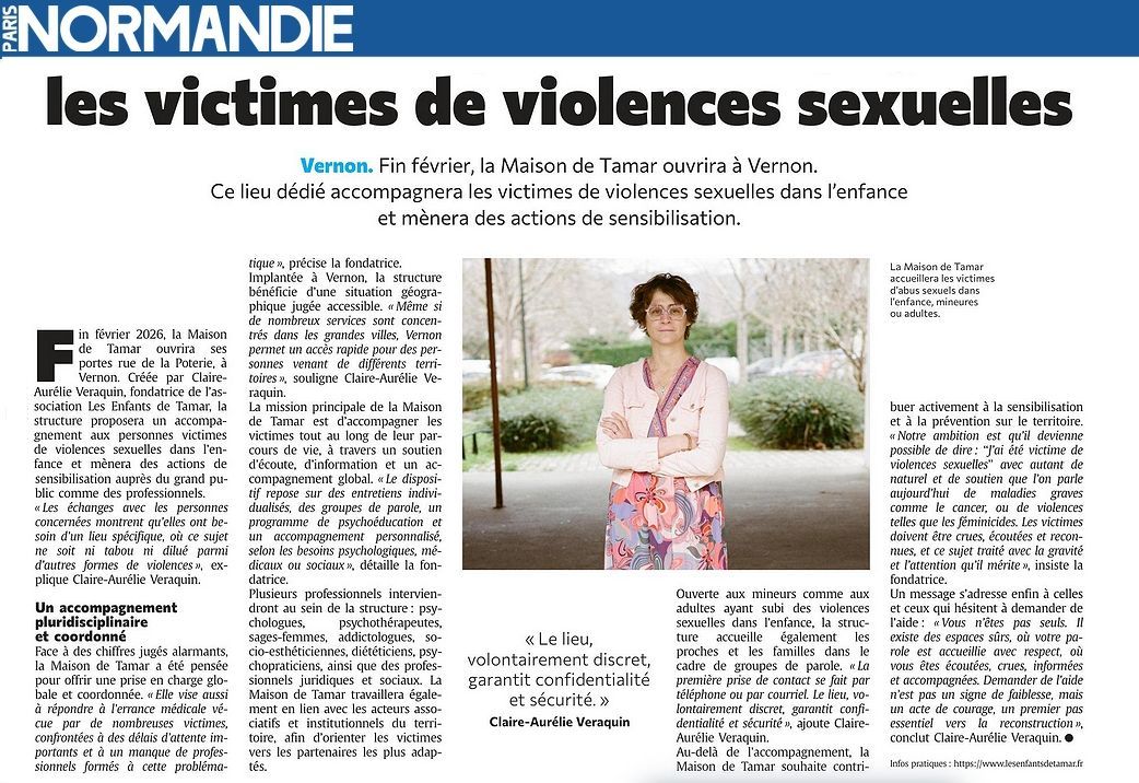 Article intitulé « Victimes de violences sexuelles » montrant une femme debout devant un bâtiment, avec texte et titre en français.