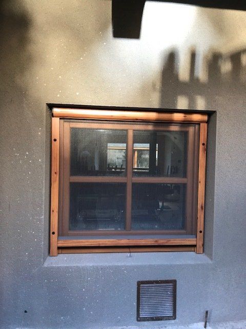 Zanzariera per finestra in legno