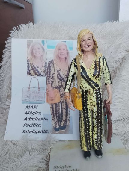 regalo de jubilación profesora de instituto, figura personalizada