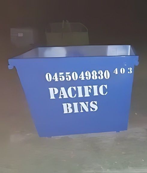 Truck skip bin servicing  residential - Skip Bin in Rockhampton, QLD