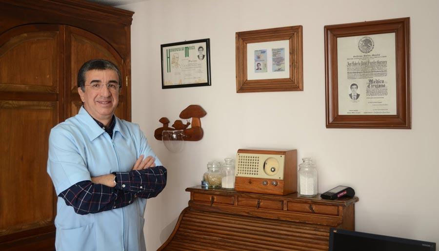 DR. DANIEL FUENTES G DR. DANIEL FUENTES G