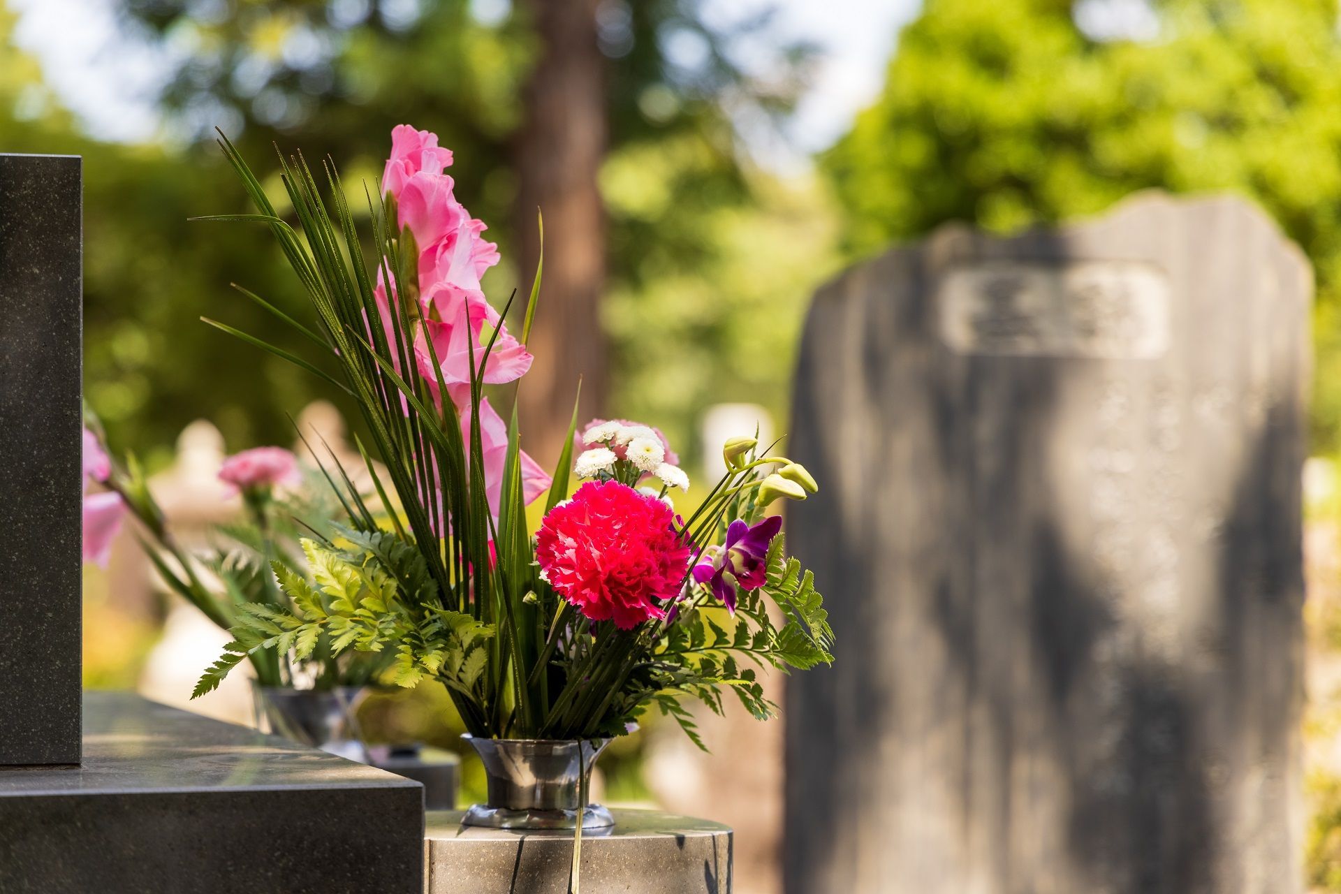 Traditional Burial and funeral services at Roundtree Funeral Home Homerville, GA