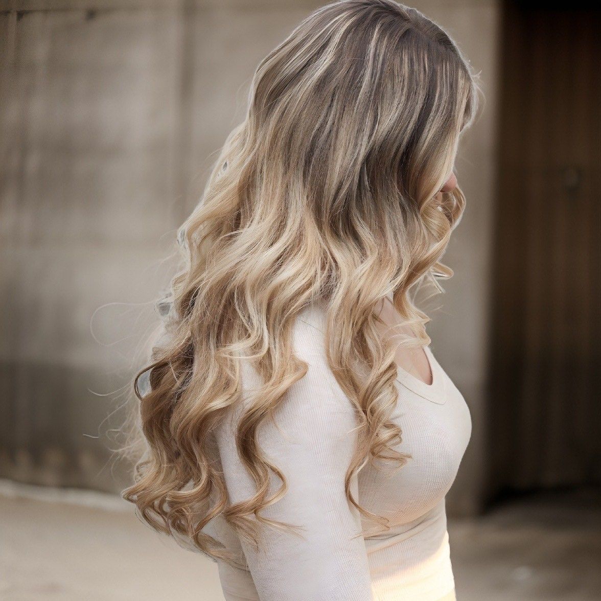 Girl Hairdresser — Grove City, OH — Sielo Hair Extensions
