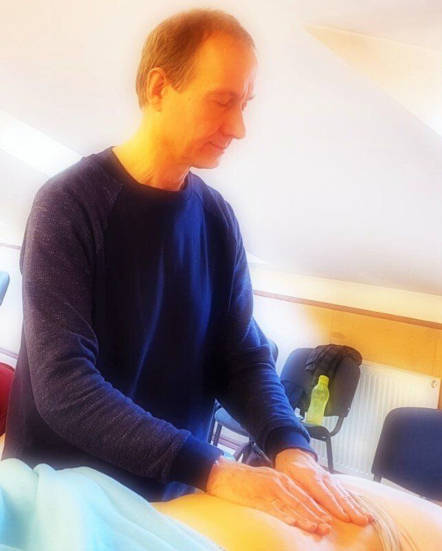 Masāžas Rīgā, Reiki masāžas, Reiki nodarbības, Reiki speciālisti, Daiga Šļahota, Jānis Šļahota, Mihails Mošenkovs, Reiki, Рейки, Рейки сеансы, Рейки массажи, Дайга Шляхота, Янис Шляхота, ciguns ar Daigu, reki masāžas, reiki seansi, reiki dziednieks, reiki speciālisti, reiki meistars