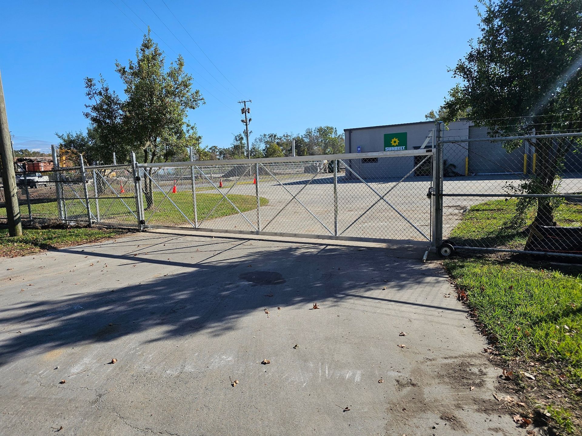 A fence with a john deere logo on it