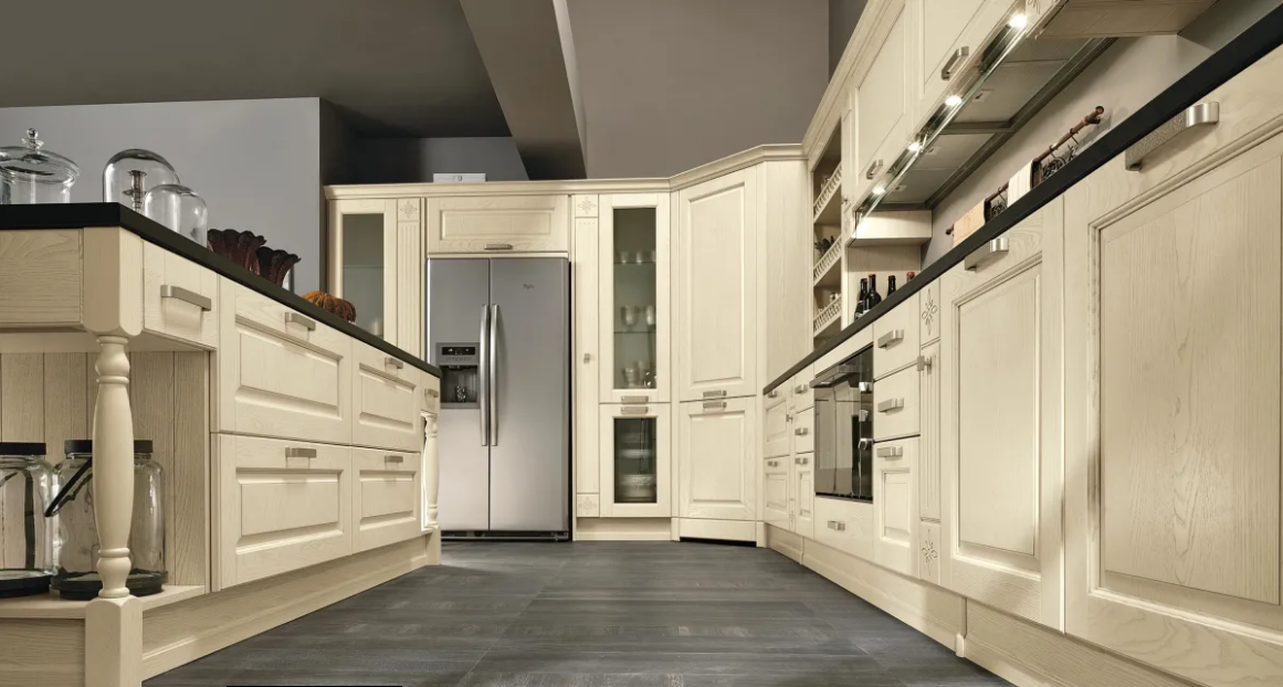 CUCINE CONTEMPORANEE E CLASSICHE soluzione arredo