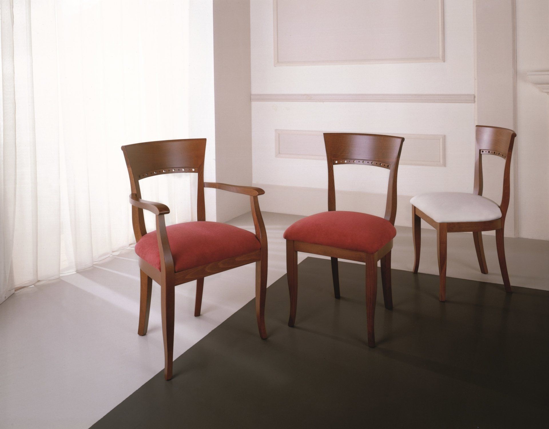 tavoli e sedie soluzione arredo